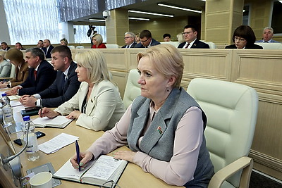 Заседание второй сессии Совета Республики прошло в Минске