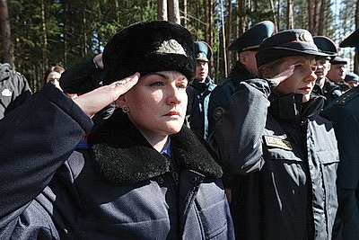Поклон и цветы от всех поколений. Память жертв фашизма почтили в Городке