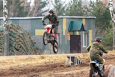 Борьба с дронами и бой в лесу. В Лепельском районе проходит оперативный сбор командного состава ВС