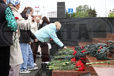 \"Это наша общая боль\". В Минске проходят памятные мероприятия к 26-й годовщине трагедии на Немиге