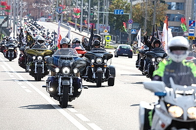 Мотопарад H.O.G. Rally Minsk стартовал от Кургана Славы в праздничный Минск