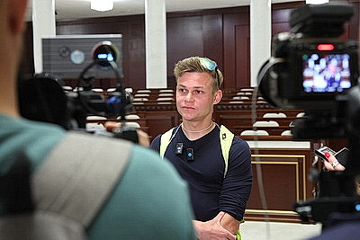 \"Понял, что дома меня ничего не ждет\". Британский блогер рассказал, почему решил жить и работать в Беларуси