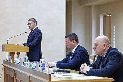 \"Запрос на инженеров нового поколения\". Подготовку технических кадров в СГ обсудили в Могилеве