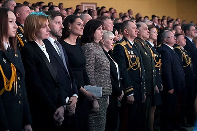 Вольфович: сотрудники милиции во все времена самоотверженно выполняли свой долг