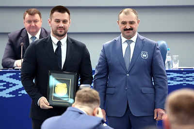 Виктор Лукашенко переизбран на должность президента НОК