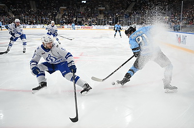 Хоккеисты \"Динамо\" разгромили московских одноклубников