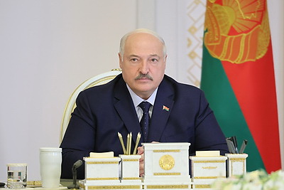 Лукашенко заслушал доклад о развитии районов Гомельской области, пострадавших от катастрофы на ЧАЭС