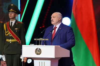 \"Мы не забыли\". Лукашенко на торжественном собрании к 80-летию Победы напомнил о важных уроках истории