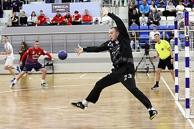 \"Мешков Брест\" обыграл гандболистов СКА в чемпионате Беларуси