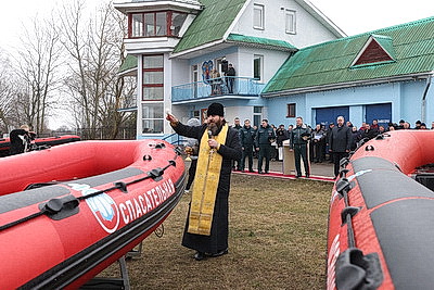 Новые плавсредства передали станциям ОСВОД