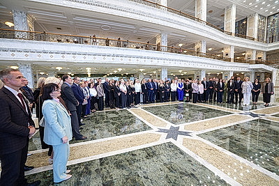 Дворец Независимости с экскурсией посетили работники \"Гродно Азот\"