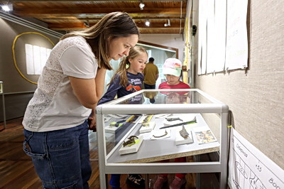 История города и белорусская маляванка. Какие экспонаты хранятся в музеях Заславля