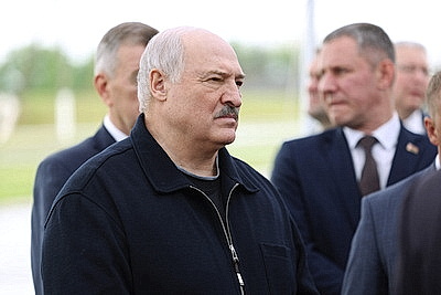 Лукашенко совершил рабочую поездку в Петриковский район