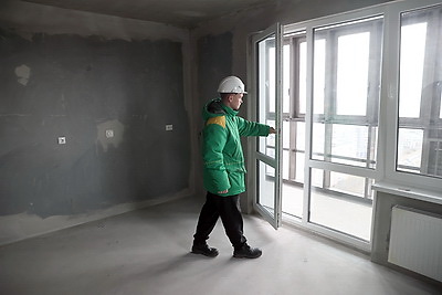 Депутаты оценили квартирный фонд первого в Гомеле небоскреба