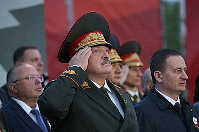 Лукашенко: Беларусь проводит парад во славу тех, кто не дрогнул и сломил мощь гитлеровской Германии