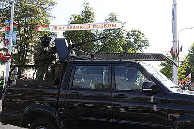 Парад Победы и шествие \"Беларусь помнит\". Брест отмечает 9 Мая