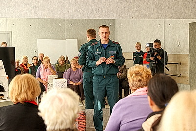 В Брестском районе состоялся рейд МЧС по безопасному использованию печного отопления у населения
