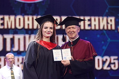 В шаге от начала профессиональной деятельности. Более 580 выпускников ГрГМУ получили дипломы