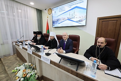 В ВГМУ освятили памятный знак на месте храма во имя Усекновения главы святого Иоанна Крестителя