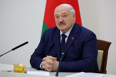 Лукашенко проголосовал на президентских выборах и провел пресс-конференцию для СМИ