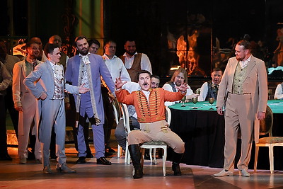 \"Что наша жизнь? Игра!\" Известная ария прозвучала в Большом театре Беларуси