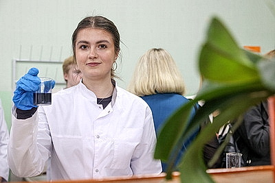 В БГТУ открыты три новые лаборатории по химическим и биотехнологиям