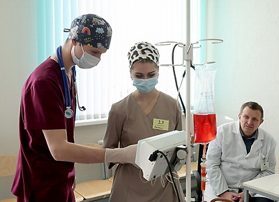 Приближенные к реальным клинические ситуации. Свои умения показали участники интегрированной олимпиады в ВГМУ