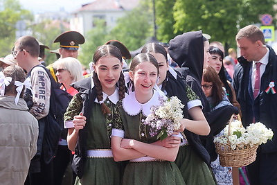 Праздничные концертные программы ко Дню Победы проходят в регионах