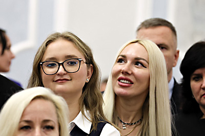 Сила, мощь, монументальность. Представители партии \"Белая Русь\" побывали во Дворце Независимости