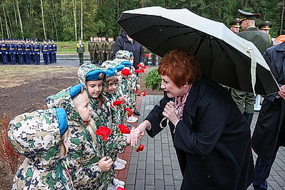 \"Молчаливое эхо войны\". В рамках патриотической акции на мемориале в Крупском районе открыли часовню