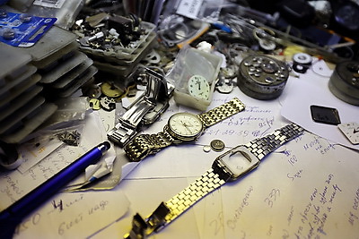 За стрелкой циферблата. Уличные часы - символ города