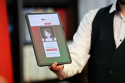 Яркая традиция народовластия. Президентская библиотека представила белорусским журналистам материалы о ВНС