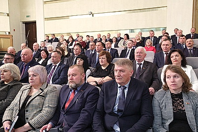 Сергеенко принял участие в заседании Витебского областного Совета депутатов