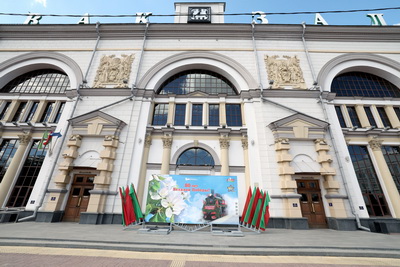 Города Беларуси украсили ко Дню Победы