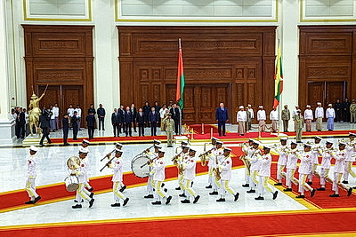 Лукашенко встретился с Мин Аун Хлайном в Президентском дворце в Нейпьидо