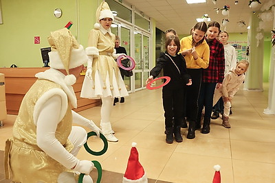 В Глуске открылась усадьба Деда Мороза