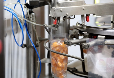 До 95% продукции на экспорт. Как в Бешенковичах работает белорусско-китайская кондитерская фабрика