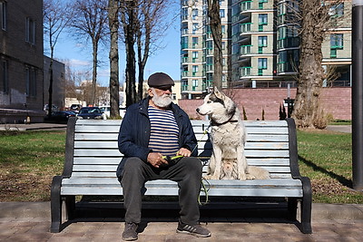 Весенний день в городах Беларуси