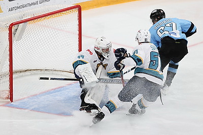 Хоккеисты \"Динамо\" отправили восемь шайб в ворота \"Сочи\", Бориков и Липский оформили дубли