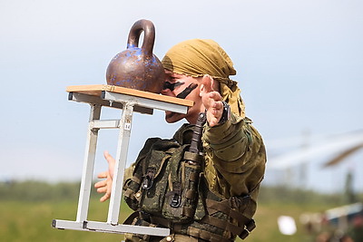 Высший пилотаж. Как в Мачулищах отпраздновали День военно-воздушных сил Беларуси