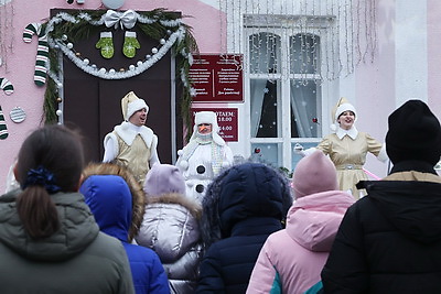 В Глуске открылась усадьба Деда Мороза