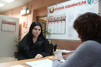 Как проходит досрочное голосование в агрогородке Буйничи