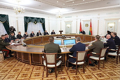 На рассмотрение Совбеза вынесен доклад о состоянии нацбезопасности и мерах по ее укреплению