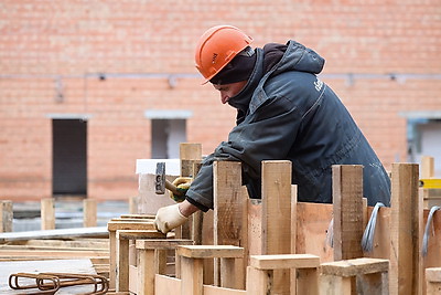 Завершить реконструкцию аквацентра \"Лазурный\" в Гродно планируют к лету 2026 года