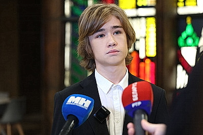 \"Мы сделали все возможное, чтобы удивить\". Режиссер \"Переломного момента\" о дошлифовке фильма