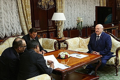 Лукашенко провел встречу с послом Индии