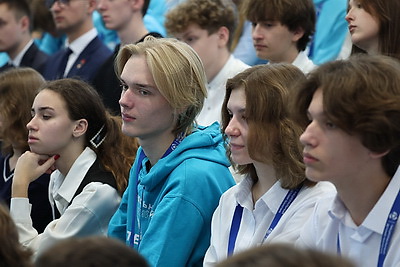 Формирование правовой культуры. Открытый диалог с молодежью провели председатель ЦИК и министр образования