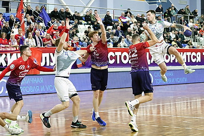 \"Мешков Брест\" обыграл гандболистов СКА в чемпионате Беларуси
