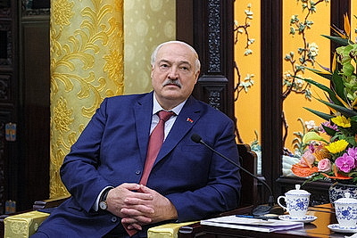 Лукашенко в Пекине встретился с членом Постоянного комитета Политбюро ЦК КПК Цай Ци
