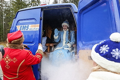 Возвращение Снегурочки большим праздником отметили в Беловежской пуще